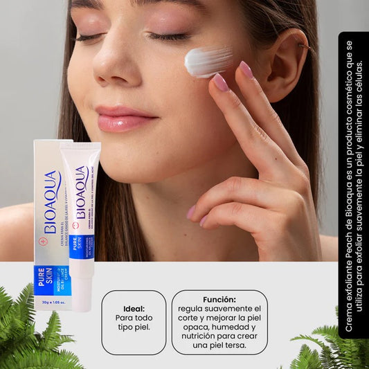 Crema anti-acné sin granos en el rostro